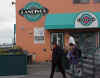 96_Port_Angeles_lunch.JPG (41218 bytes)