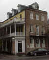 Charleston_building2.JPG (49069 bytes)
