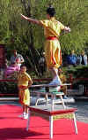 749_China_Dragon_Legend_Acrobats14.JPG (62906 bytes)