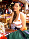 2004-05-29_hooters5.JPG (137386 bytes)