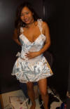 2007-10-27_halloween_shopping2.JPG (587435 bytes)