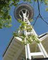 Space_Needle_up.JPG (64280 bytes)